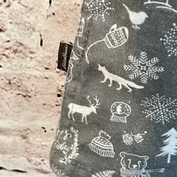 Eddie Bauer Cozy Holiday Night Gown / Sleep Shirt Size Small (C-36) - Picture 7 of 8